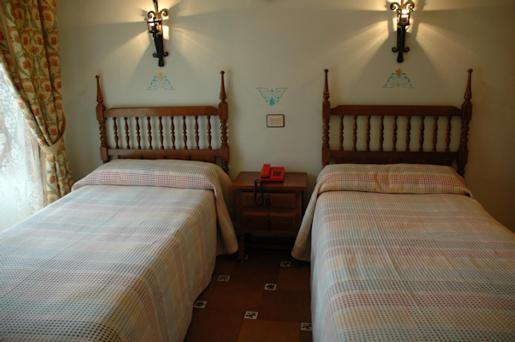 Twin Room,1580471277:JPEG